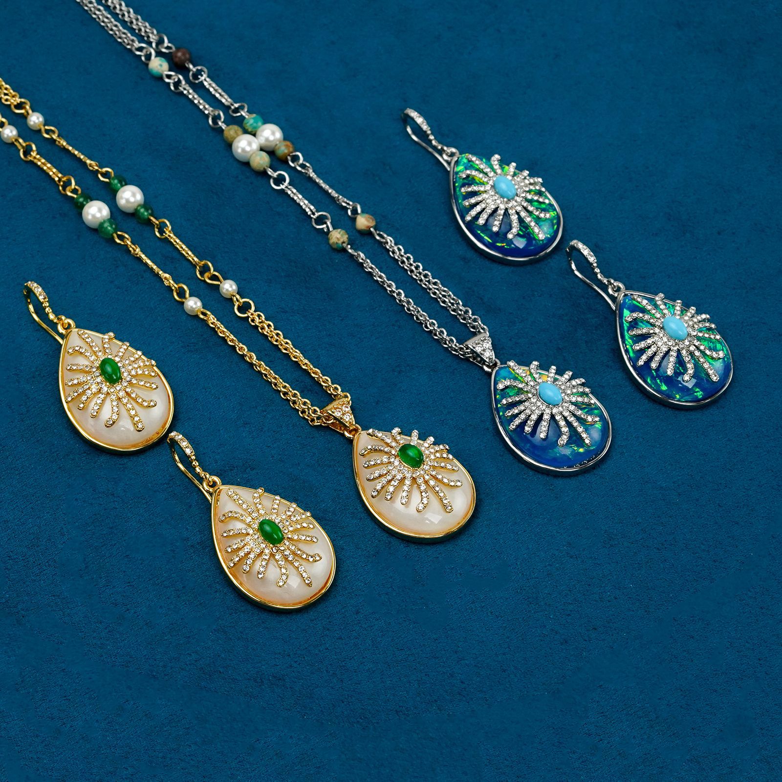 Temperament Palace Feng Shui Drop Shaped Earnail Necklace Set