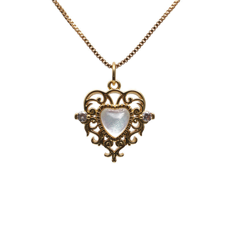 Hollow Heart-Shaped Pendant Necklace Heart-Shaped Crystal
