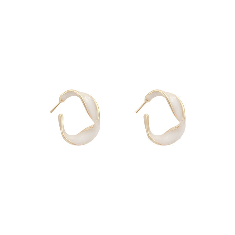 Women's Exaggerated Pearl Hoop Earrings
