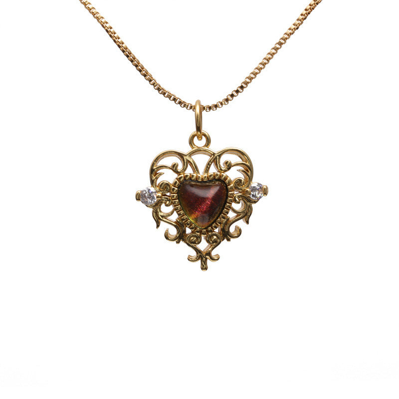 Hollow Heart-Shaped Pendant Necklace Heart-Shaped Crystal