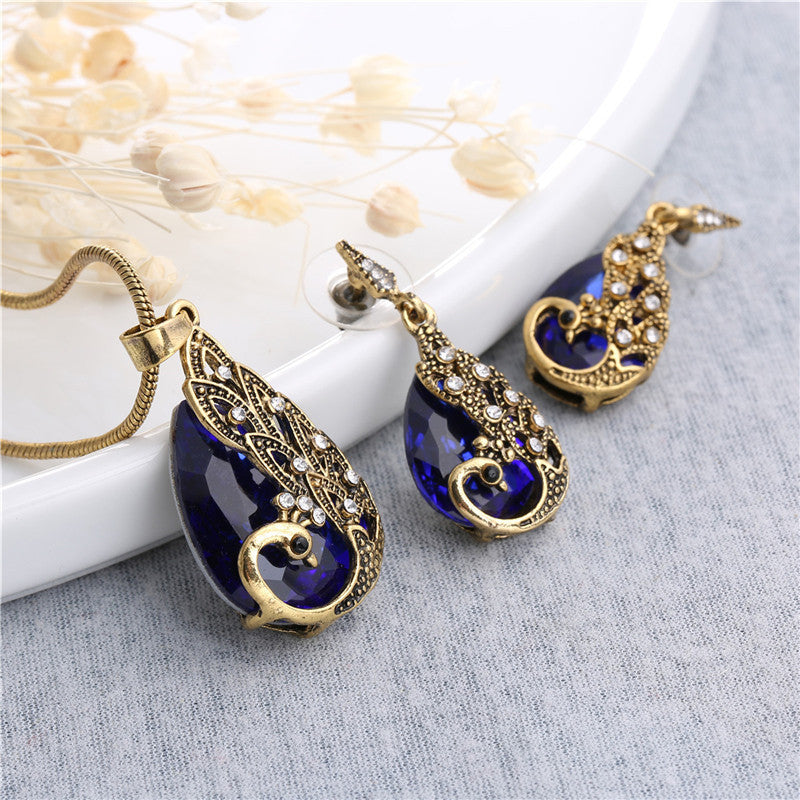 Vintage Fashion Peacock Jewelry Lady