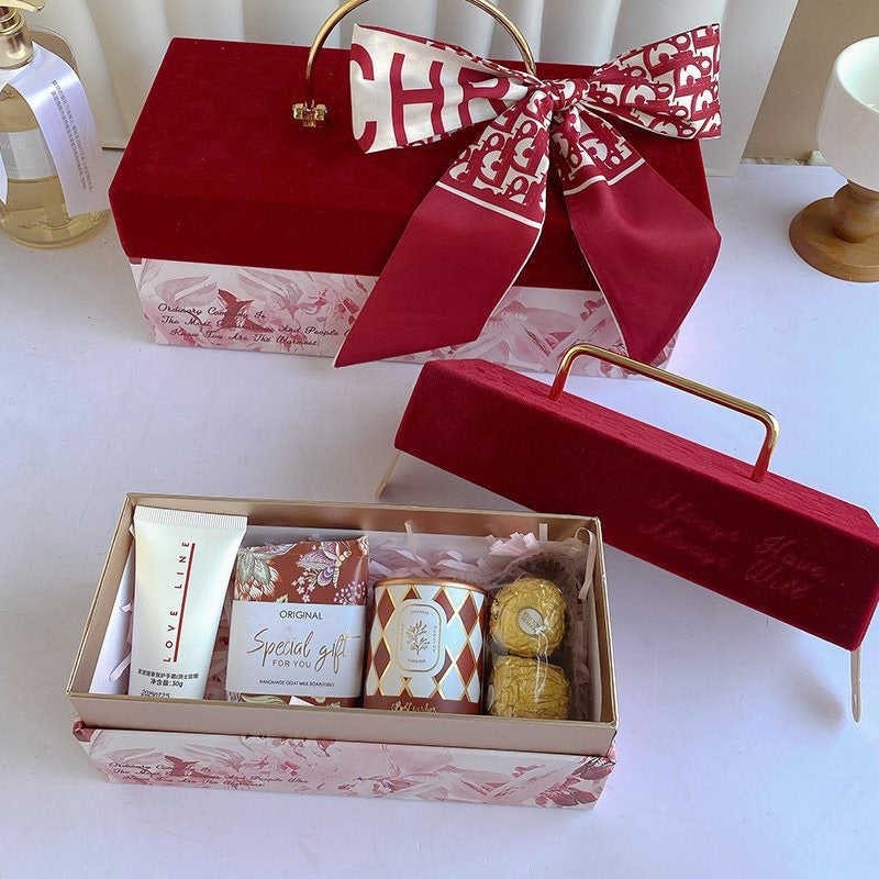 Velvet Embossed Metal Portable Gift Box