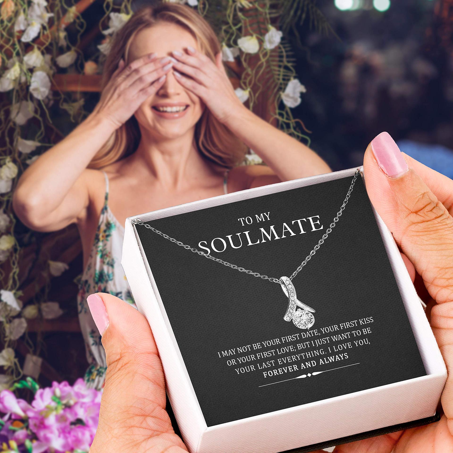 Valentine's Day Pendant Classic All-Match Mother's Day Gift Necklace Women