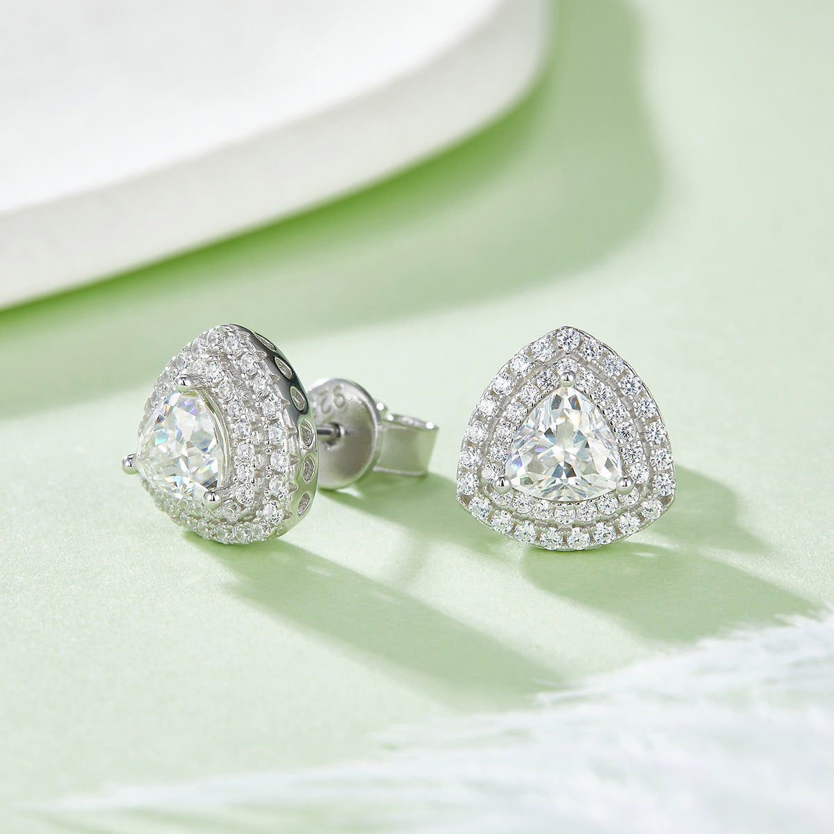 1 Karat Moissanite Special-Shaped Rings Ear Studs Necklace Three-Piece Set