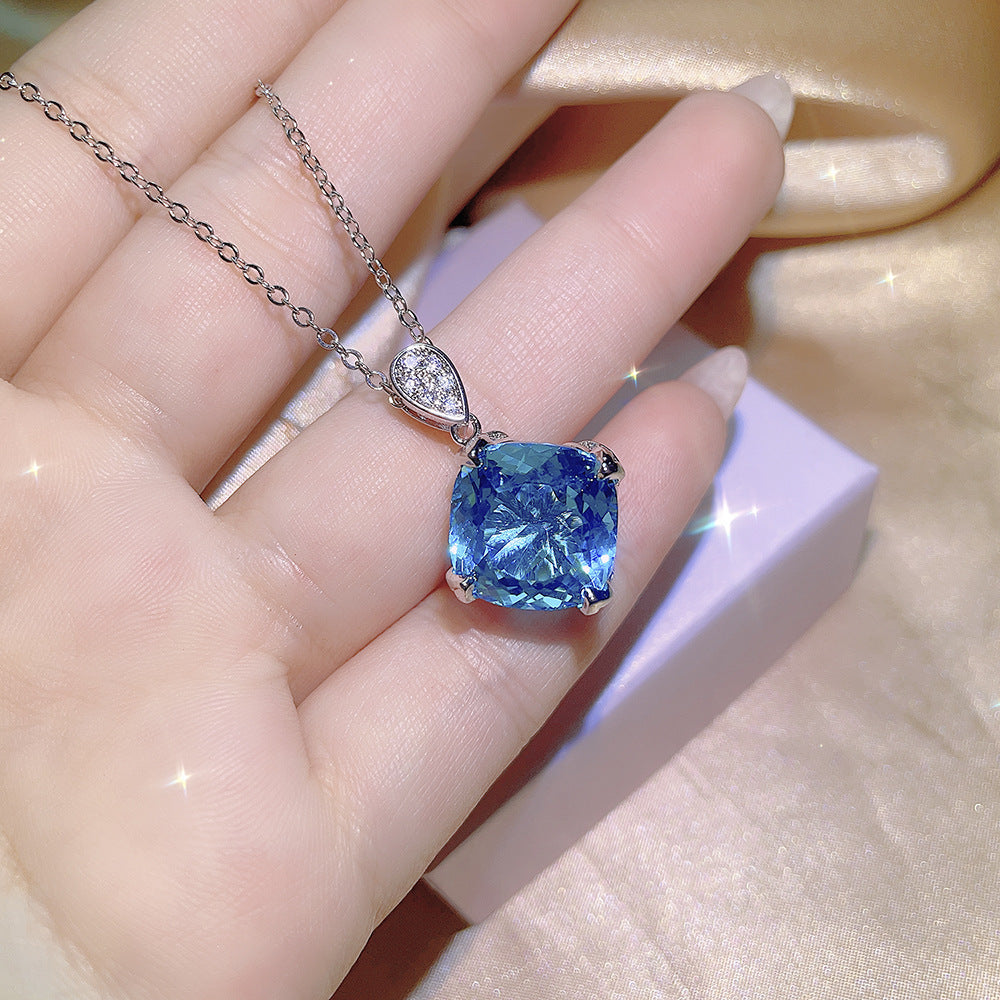 Aquamarine Topaz Pendant Yellow Diamond Suit