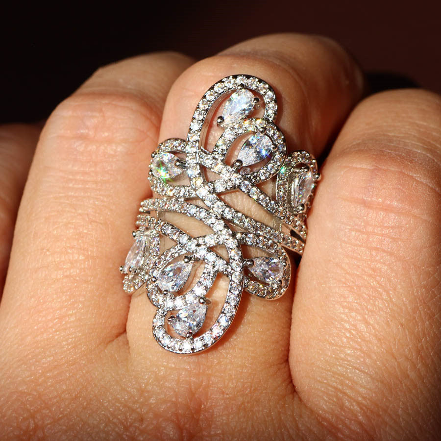 Creative Inlaid Zircon Bronze Ring