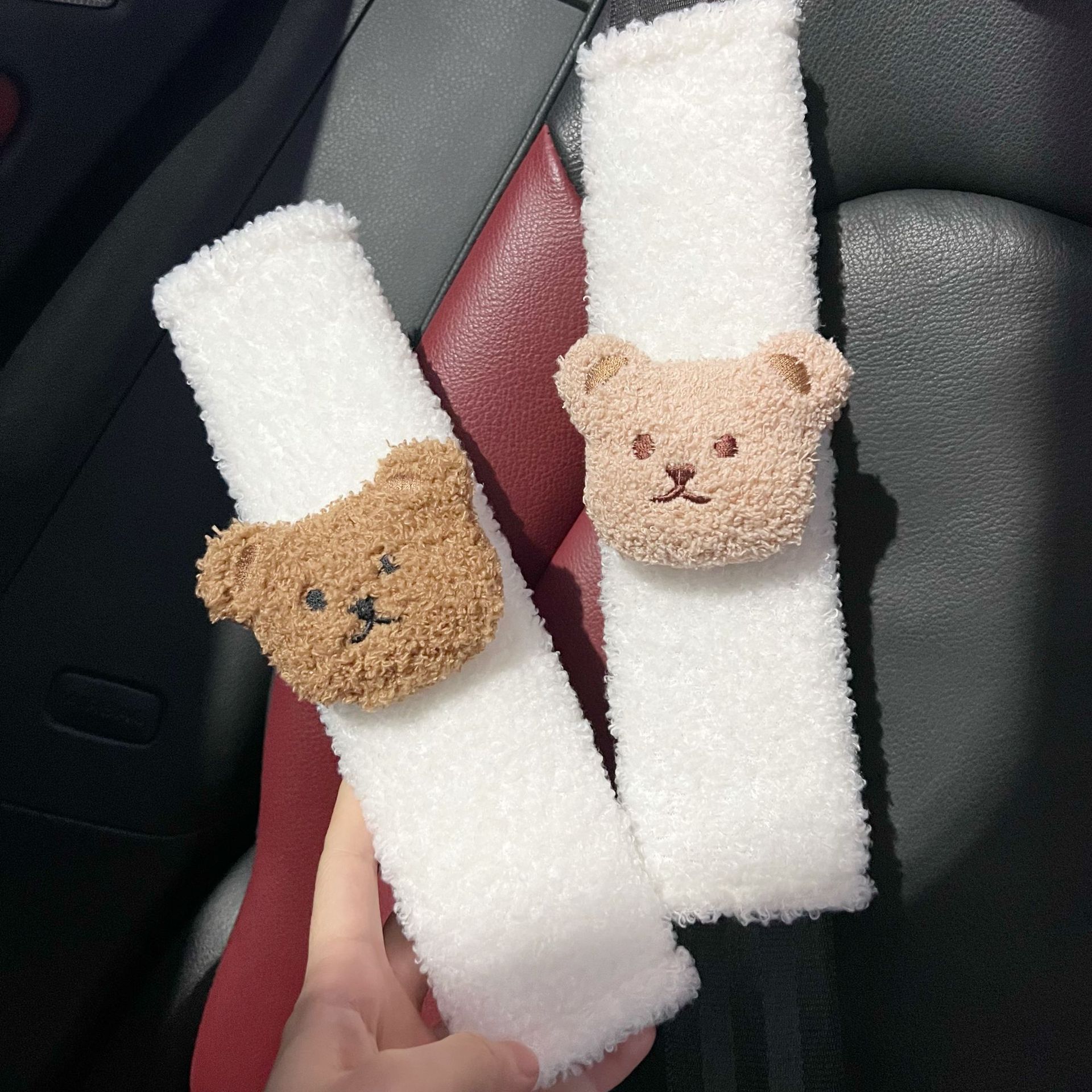 Cartoon Bear Shoulder Sleeve Protective Cover Baby Car Anti-Strangulation Seat Belt