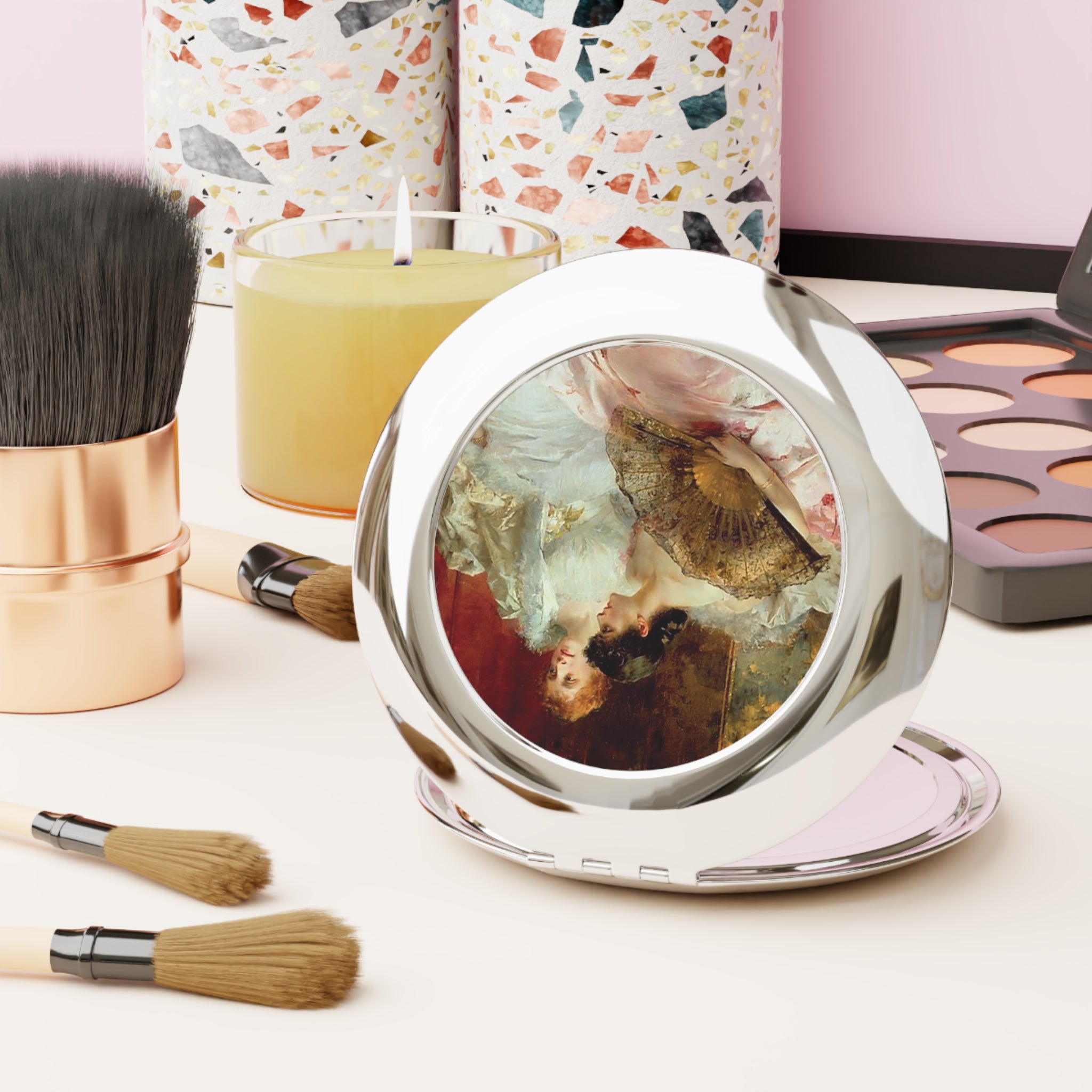 Vintage Fancy Compact Travel Mirror