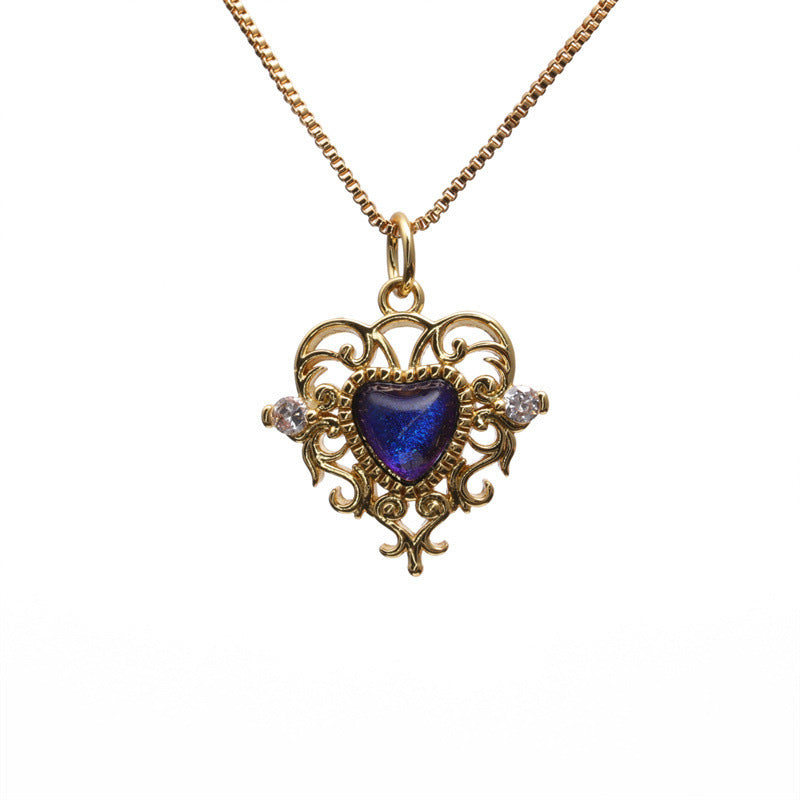 Hollow Heart-Shaped Pendant Necklace Heart-Shaped Crystal