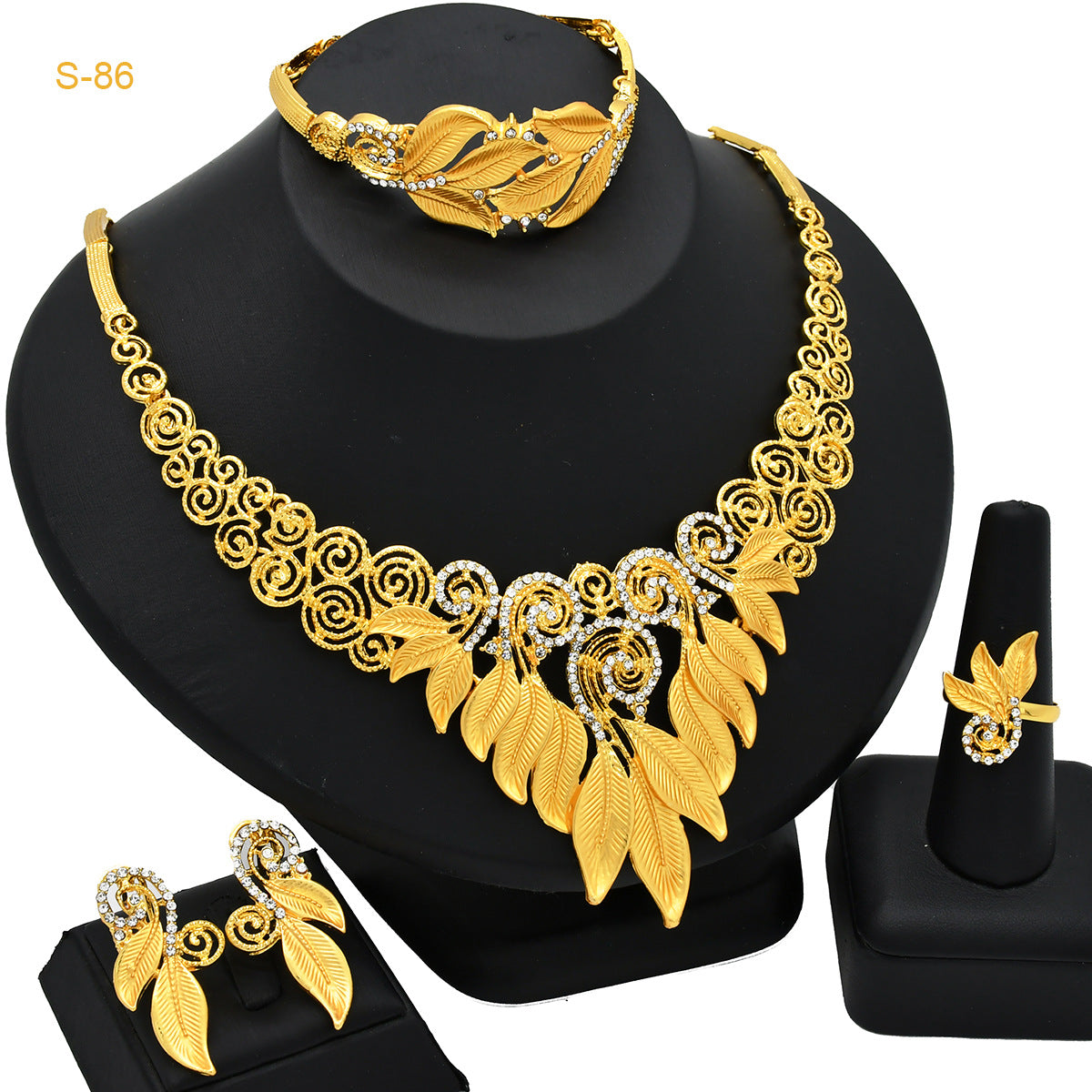 Women's Saudi Bridal Necklace Bracelet Earrings Four-Piece Ring Set