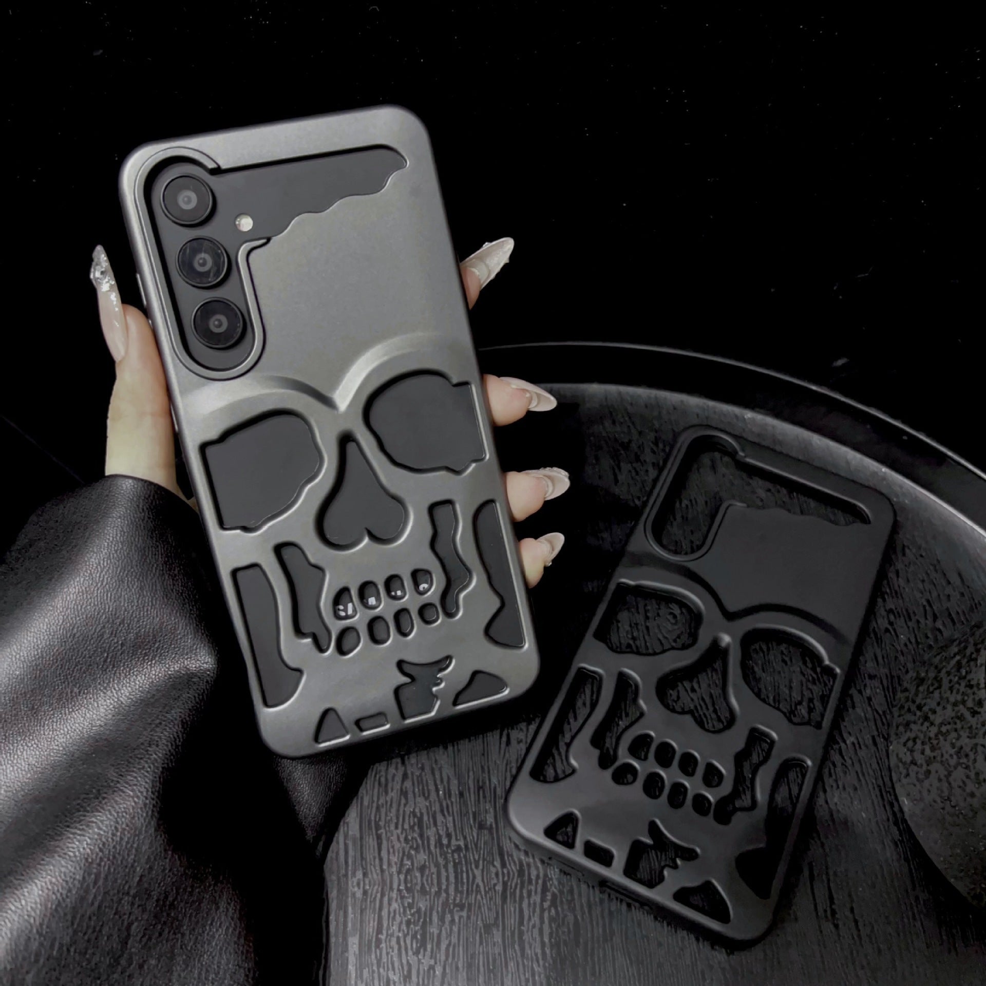 Hollow Skeleton Anti Drop And Heat Dissipation Phone Case