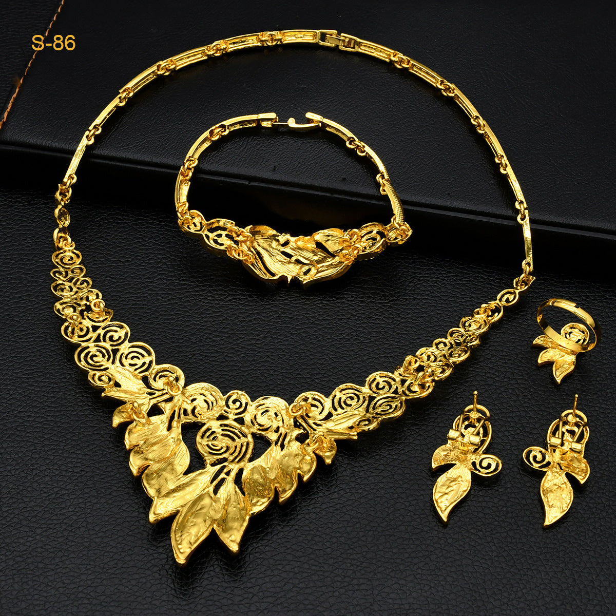 Women's Saudi Bridal Necklace Bracelet Earrings Four-Piece Ring Set
