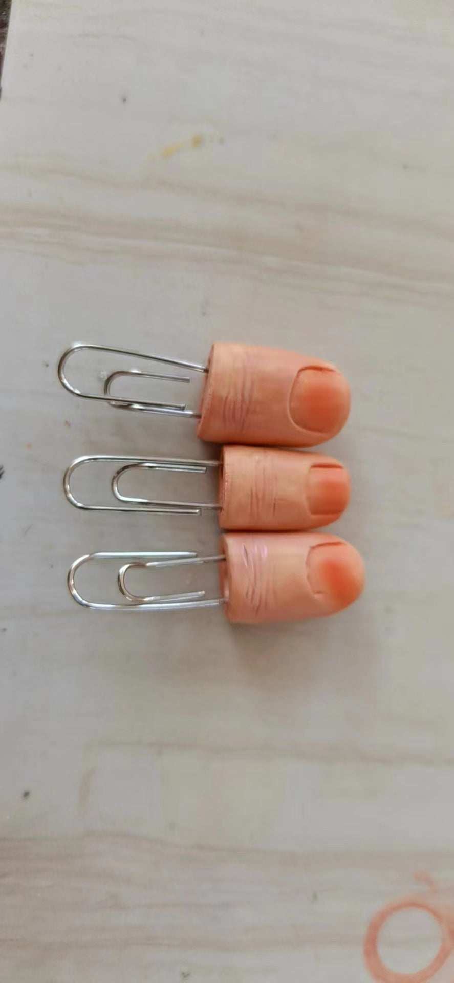 Resin Finger Clip Bookmark Suit