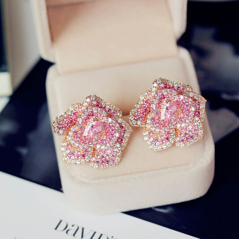 Gemstone Three-Dimensional Rose Flower Heavy Industry Ring