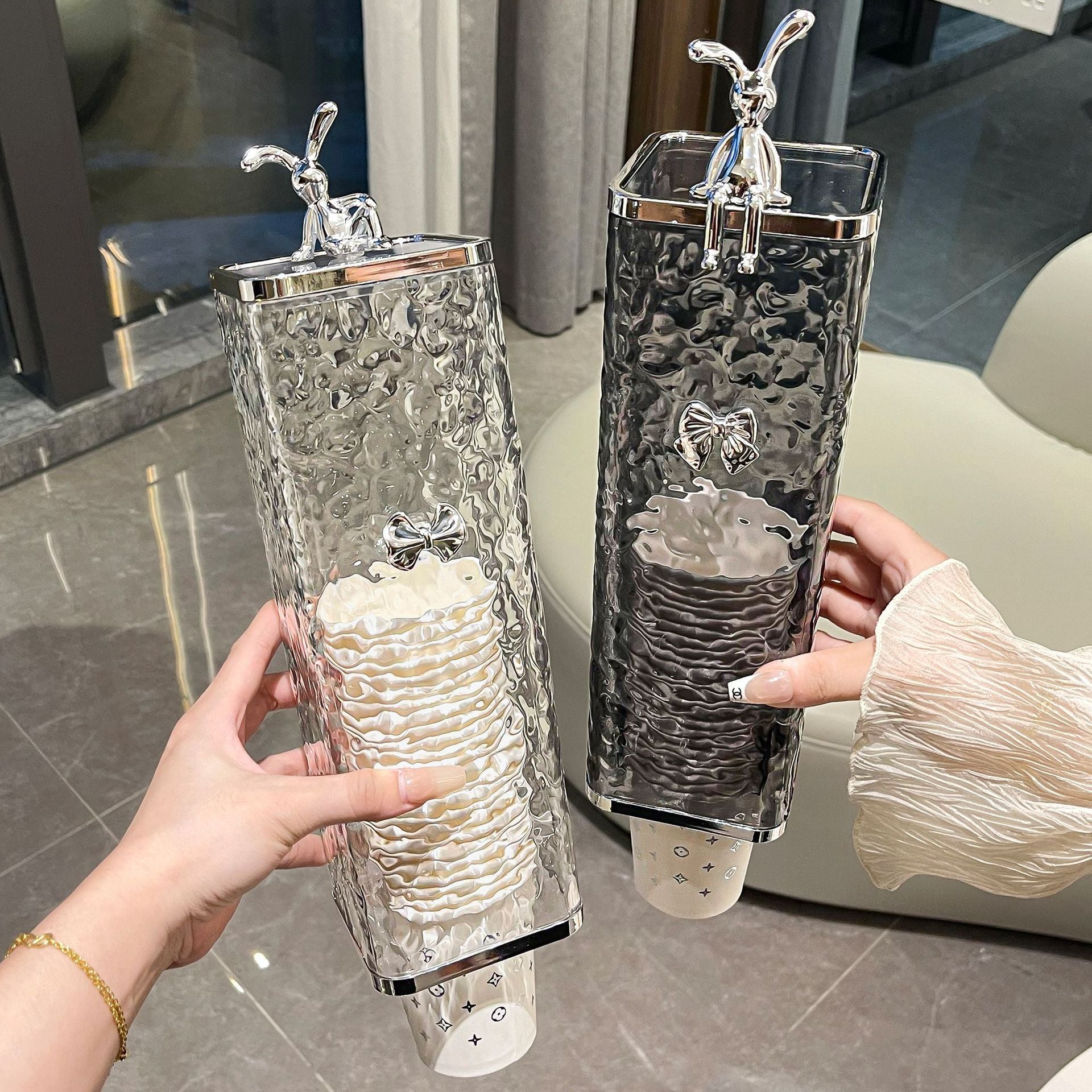 Disposable Cup Cup Puller Wall-Mounted Punch-Free Household Light Luxury Good-Looking